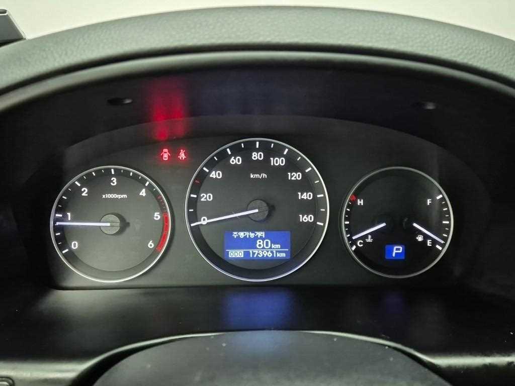 [현대]더 뉴 그랜드 스타렉스 4WD 웨건 11인승 모던       (11인승) - 이미지 6