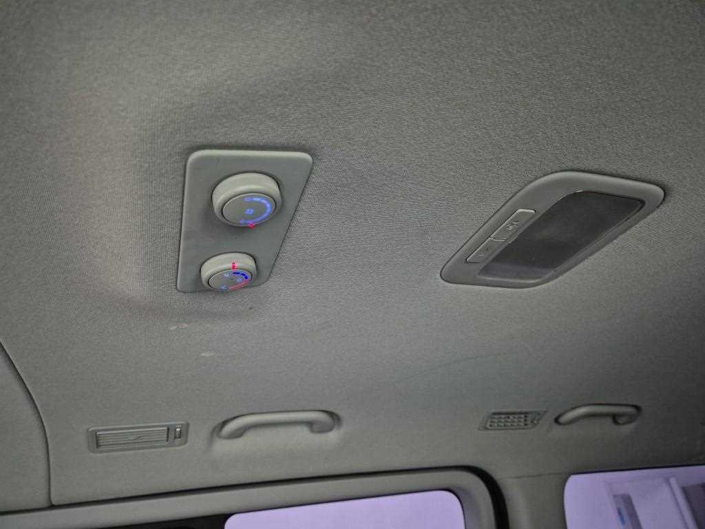 [현대]더 뉴 그랜드 스타렉스 4WD 웨건 11인승 모던       (11인승) - 이미지 19