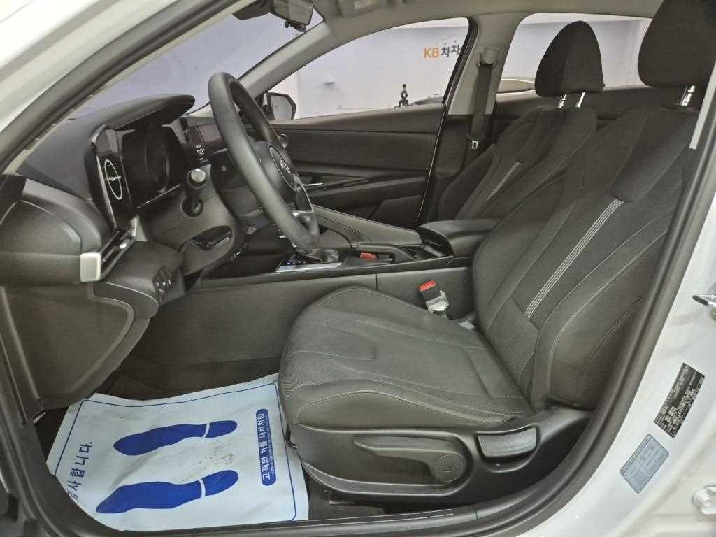 [현대] 아반떼(CN7) 1.6 스마트        (5인승) - 이미지 11