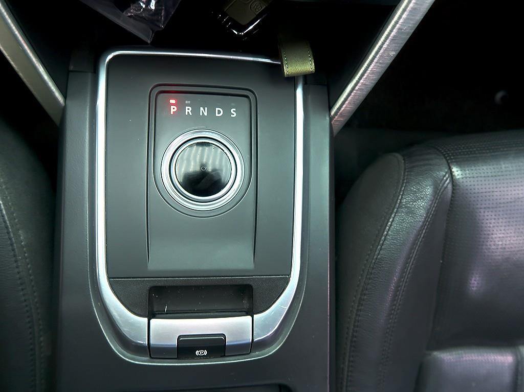 [랜드로버] 디스커버리 스포츠 2.0 TD4 HSE 럭셔리 - 이미지 10