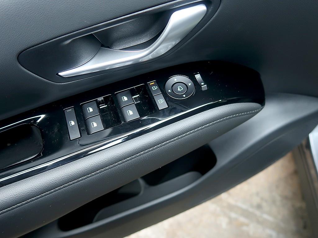 [현대] 더뉴 투싼 (NX4) 가솔린 1.6 터보 2WD 프리미엄 - 이미지 15