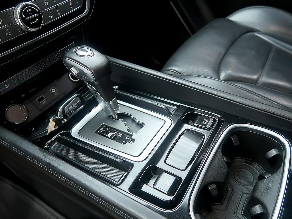 [KG모빌리티(쌍용)] G4렉스턴 디젤 2.2 2WD 마제스티 - 이미지 10