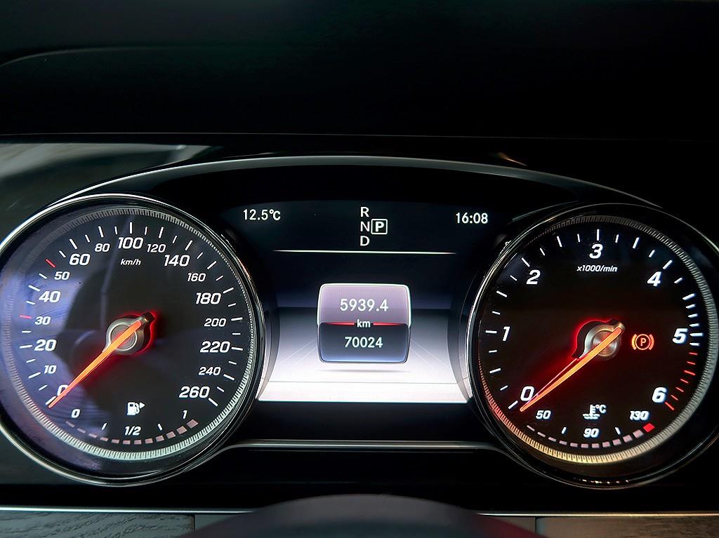 [벤츠] E-클래스 W213 E220d 아방가르드 - 이미지 6