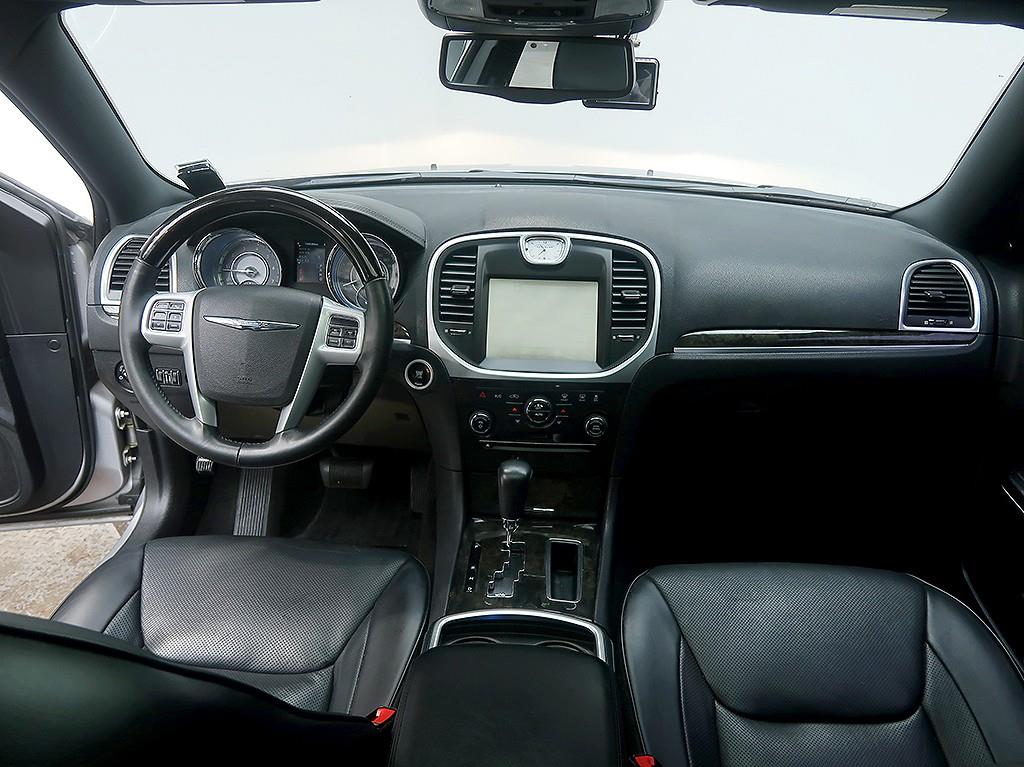 [크라이슬러] 더뉴300C 3.0 디젤 - 이미지 10