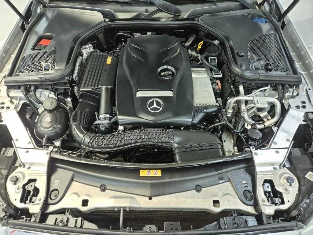 [벤츠] E-클래스 W213 E300e 4MATIC 익스클루시브 - 이미지 5