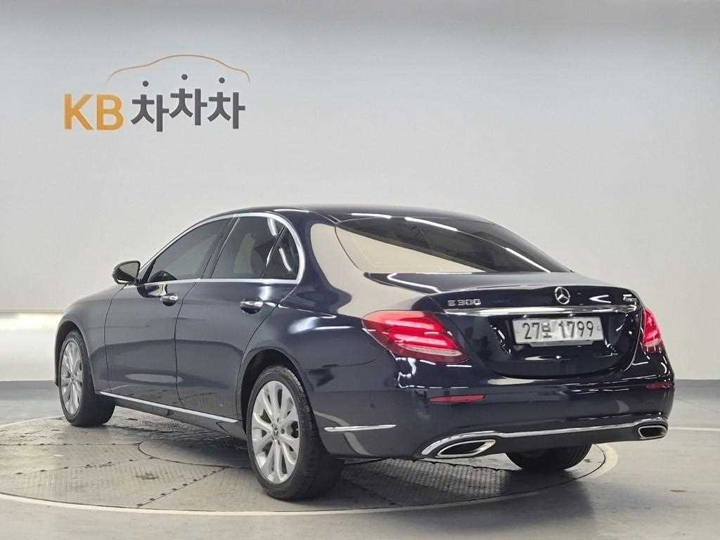 [벤츠] E-클래스 W213 E300 4MATIC 익스클루시브 - 이미지 2