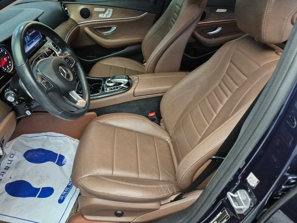 [벤츠] E-클래스 W213 E300 4MATIC 익스클루시브 - 이미지 11