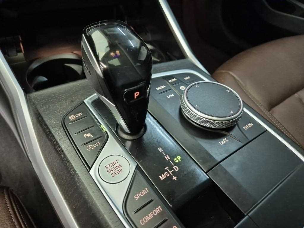 [BMW] 3시리즈 (G20) 320i 럭셔리 - 이미지 8