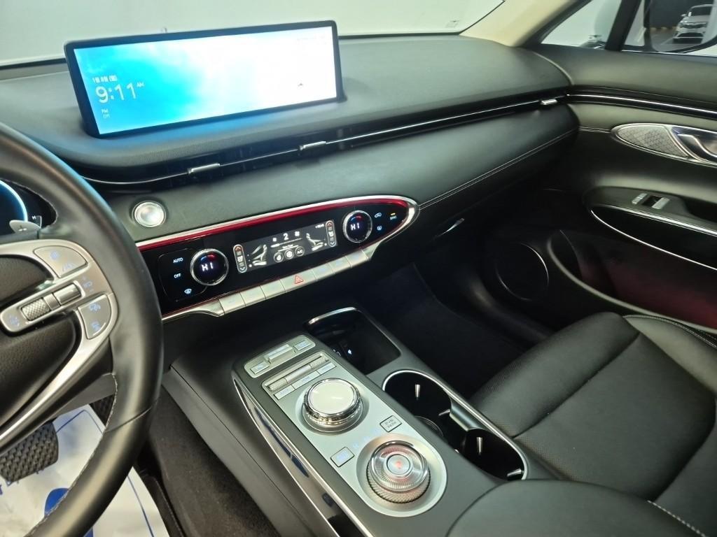 [제네시스] GV70 2.5T 가솔린 2WD 기본형 - 이미지 11