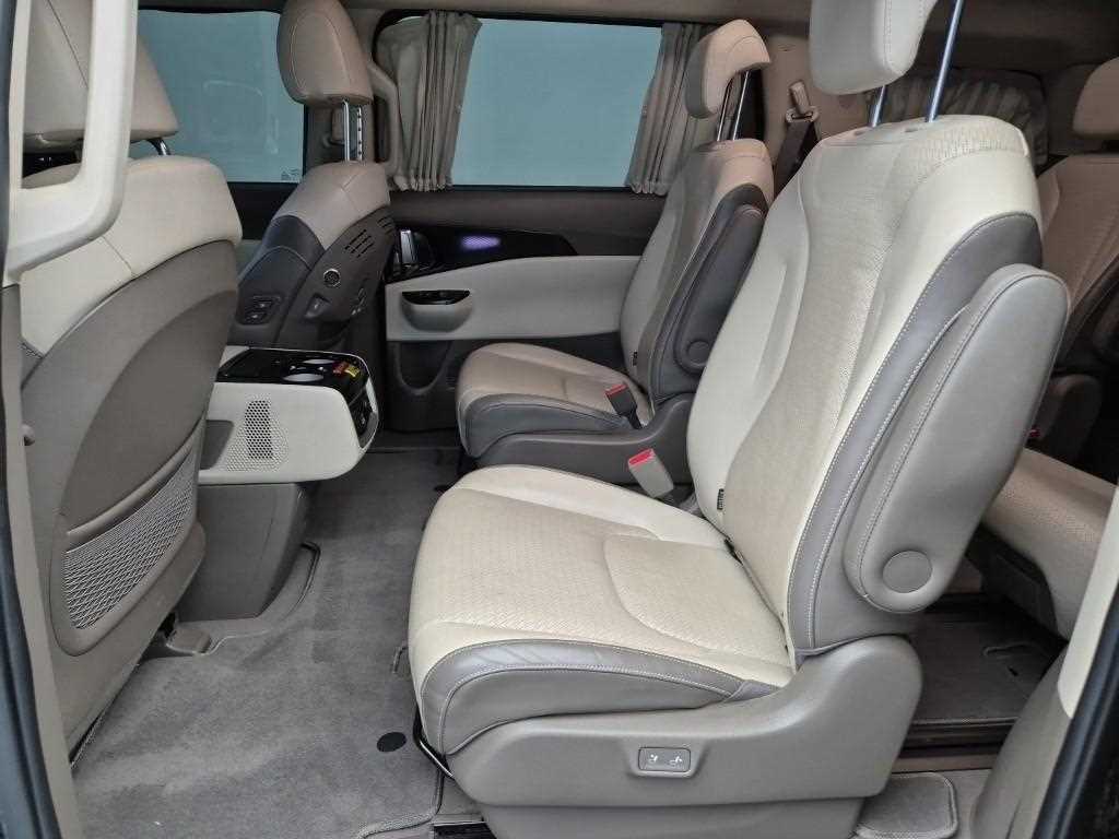 [기아] 카니발 4세대 가솔린 9인승 하이리무진 시그니처 - 이미지 12