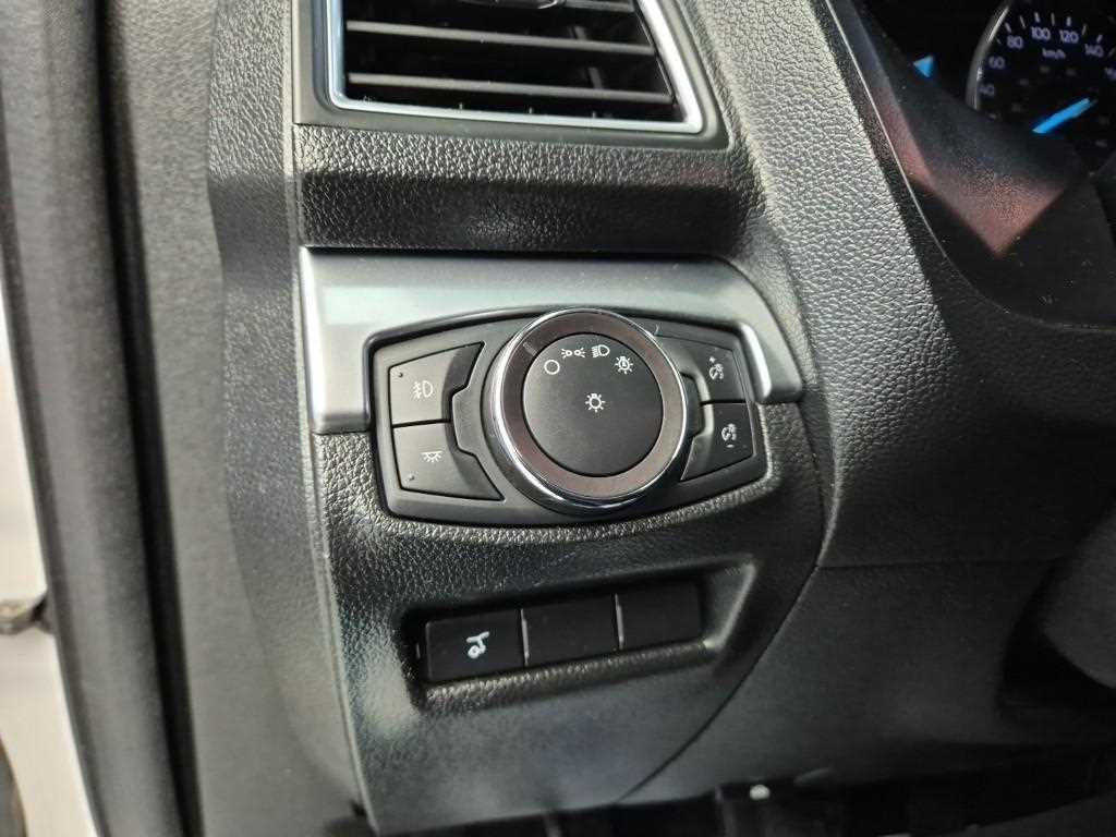 [포드] 익스플로러 2.3 에코부스트 리미티드 4WD (7인승) - 이미지 17