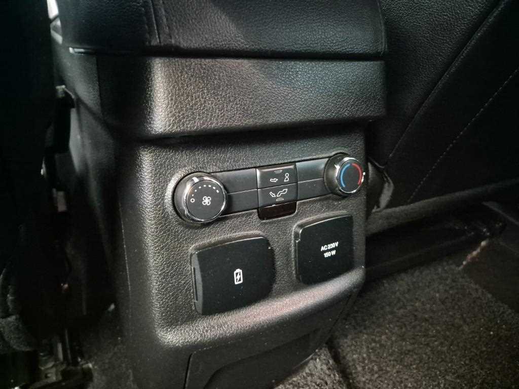 [포드] 익스플로러 2.3 에코부스트 리미티드 4WD (7인승) - 이미지 19