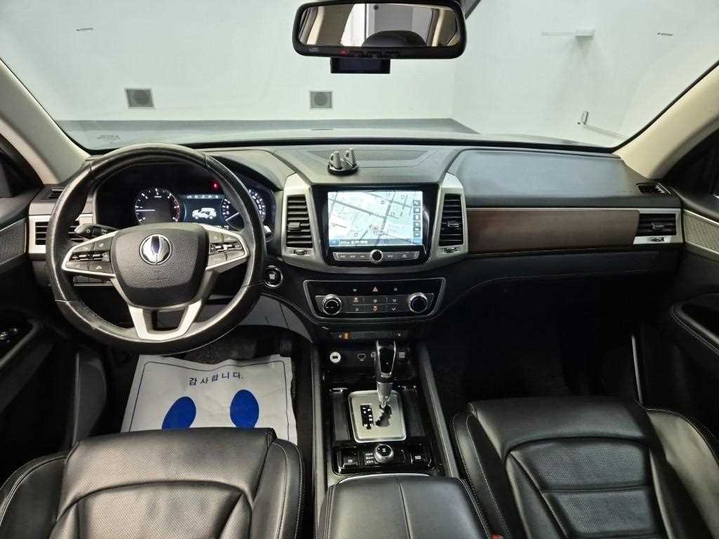 [KG모빌리티(쌍용)] G4렉스턴 디젤 2.2 4WD 유라시아 에디션 (5인승) - 이미지 7