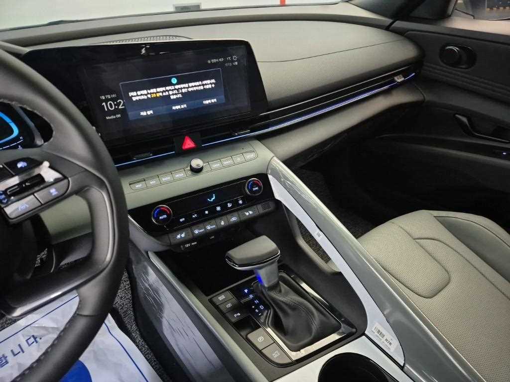 [현대] 더 뉴 아반떼 (CN7) 1.6 가솔린 모던 - 이미지 10