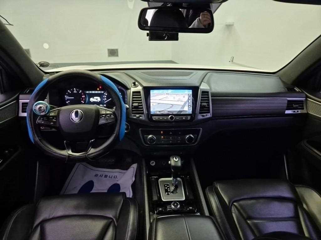 [KG모빌리티(쌍용)] G4렉스턴 디젤 2.2 4WD 유라시아 에디션 (7인승) - 이미지 7