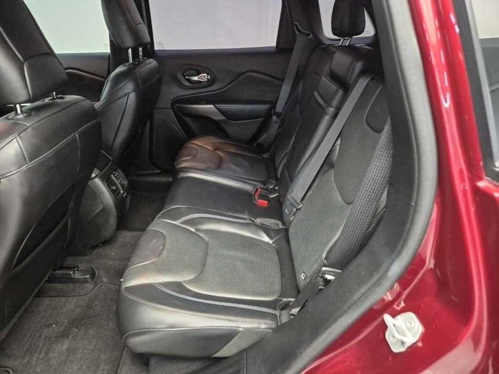 [지프] 체로키(KL) 2.4 론지튜드 하이 AWD        (5인승) - 이미지 12