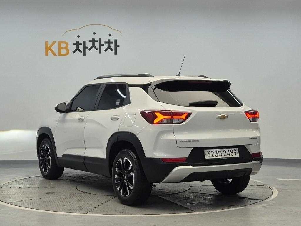 [쉐보레] 트레일블레이저 2WD 1.3 터보 가솔린 프리미어 - 이미지 2