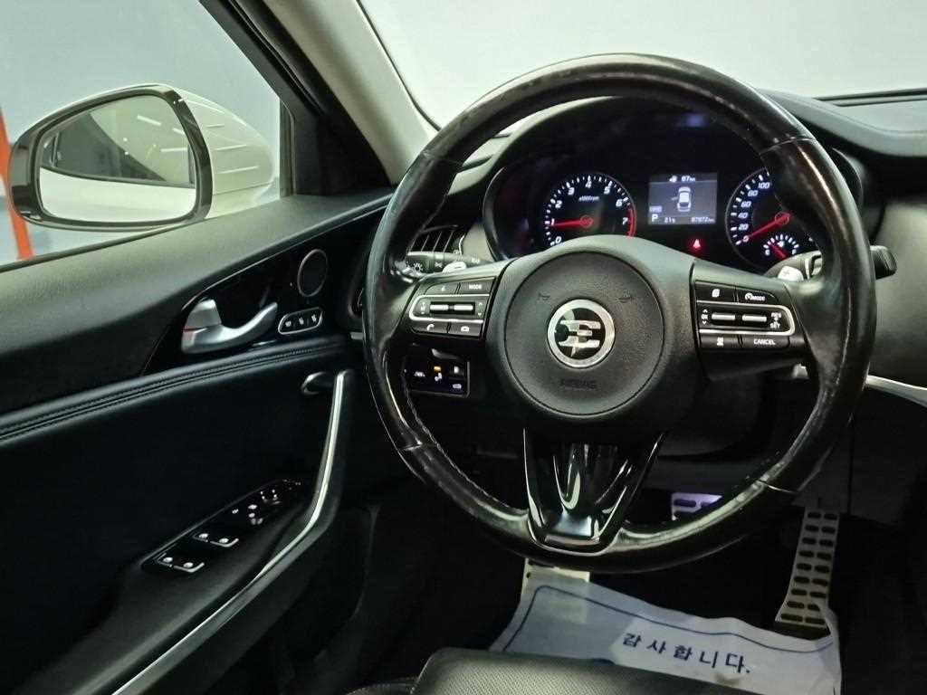 [기아] 스팅어 가솔린 2.0 터보 2WD 플래티넘 - 이미지 9