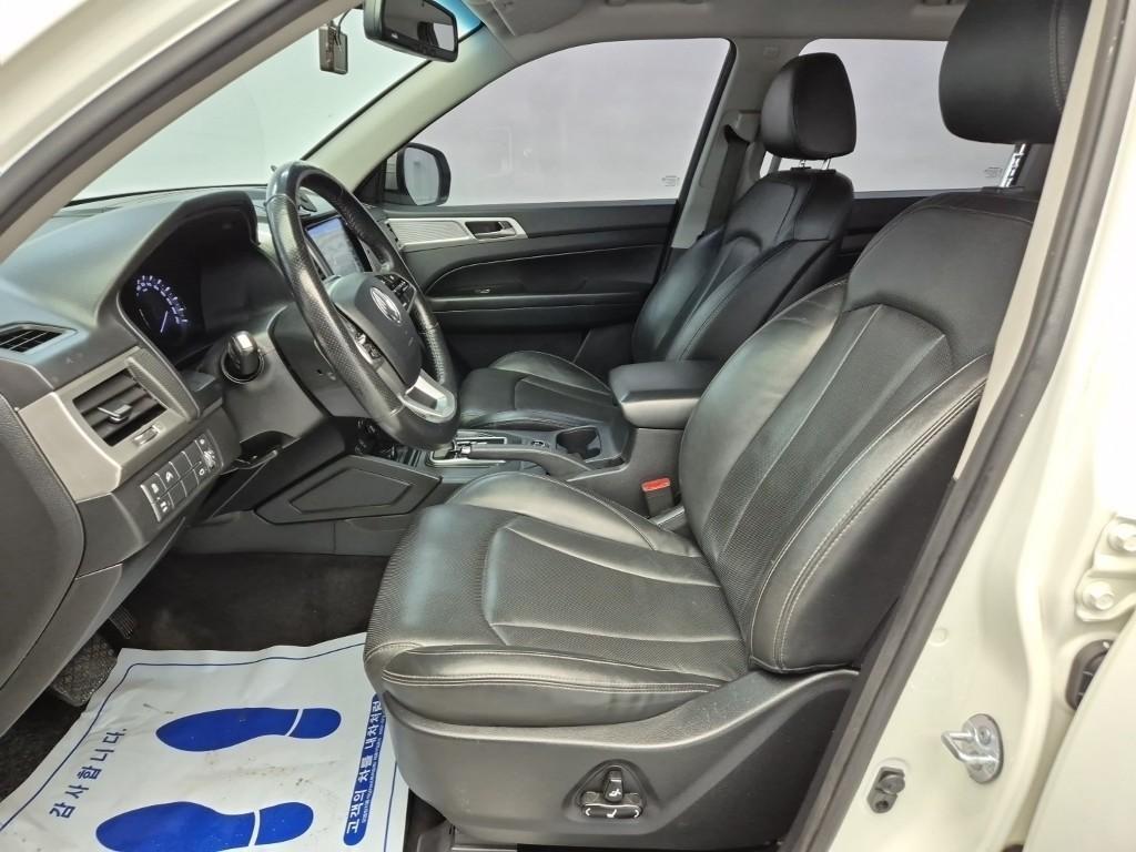 [KG모빌리티(쌍용)] 렉스턴 스포츠 4WD 디젤 2.2 노블레스 (5인승) - 이미지 13