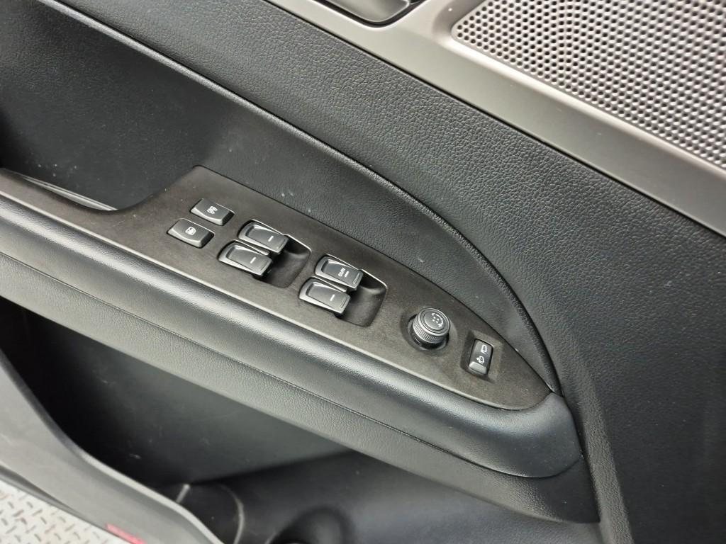 [KG모빌리티(쌍용)] 렉스턴 스포츠 4WD 디젤 2.2 노블레스 (5인승) - 이미지 17