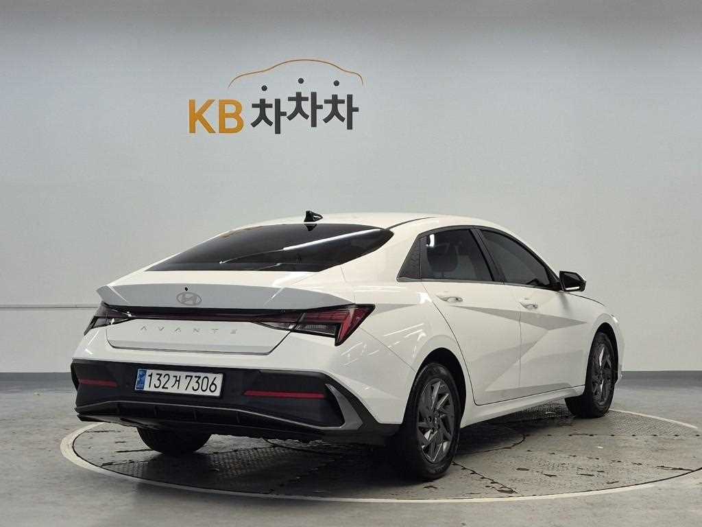 [현대] 더 뉴 아반떼 하이브리드 (CN7) 1.6 HEV 인스퍼레이션 - 이미지 3