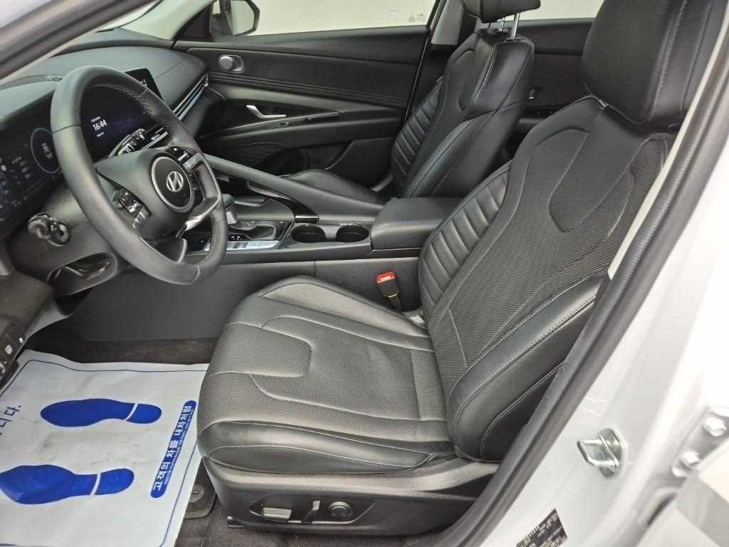 [현대] 더 뉴 아반떼 하이브리드 (CN7) 1.6 HEV 인스퍼레이션 - 이미지 11