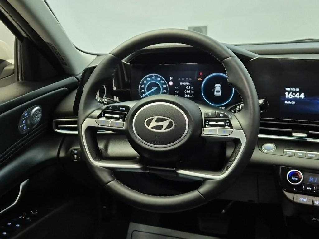 [현대] 더 뉴 아반떼 하이브리드 (CN7) 1.6 HEV 인스퍼레이션 - 이미지 9