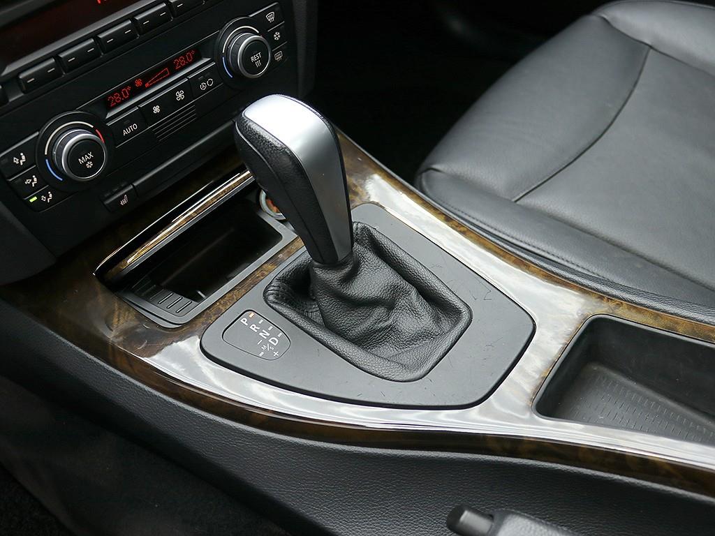 [BMW] 3시리즈 (E90) 320i 세단 - 이미지 10