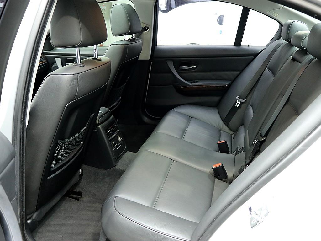 [BMW] 3시리즈 (E90) 320i 세단 - 이미지 12