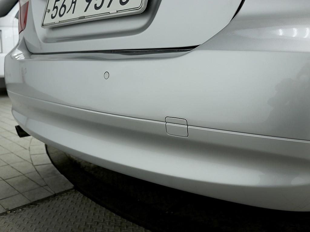 [BMW] 3시리즈 (E90) 320i 세단 - 이미지 19