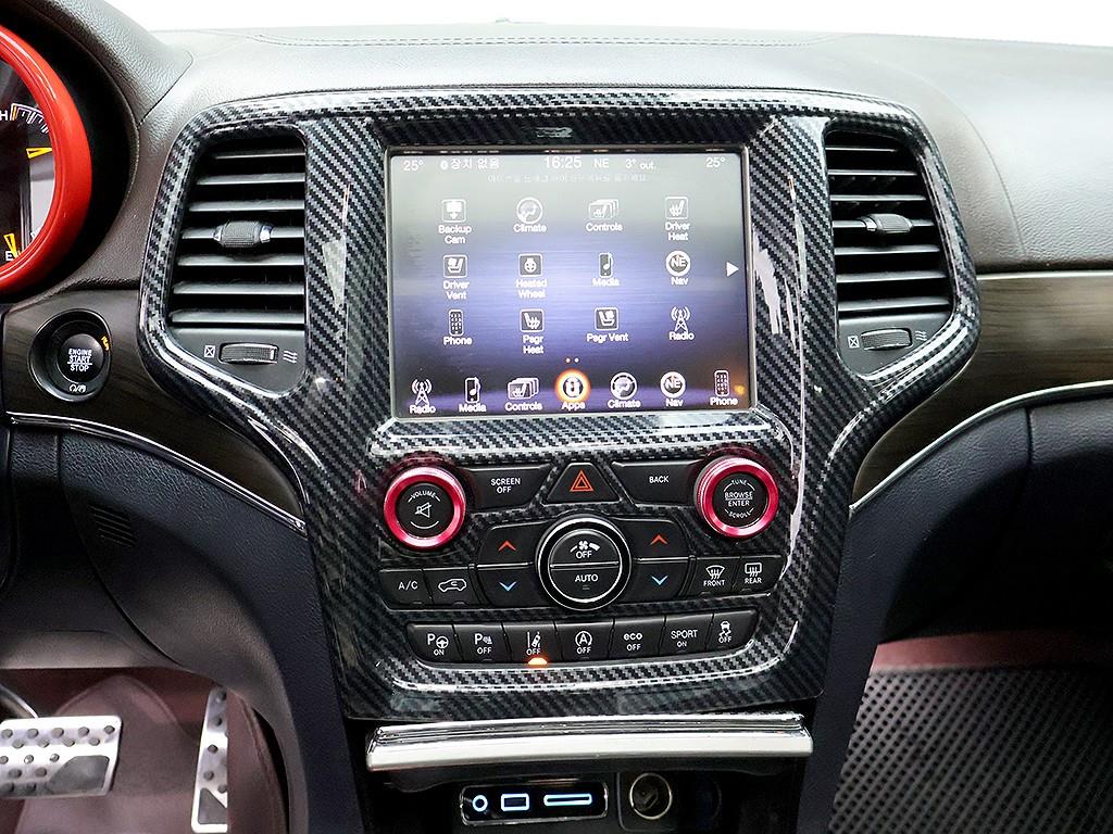 [지프] 그랜드 체로키 3.0 디젤 오버랜드 WK2 - 이미지 9