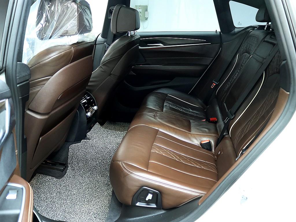 [BMW] 6시리즈 GT (G32) 620d M 스포츠 - 이미지 12