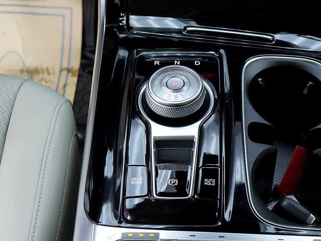 [기아] 카니발 4세대 디젤 9인승 노블레스 - 이미지 10