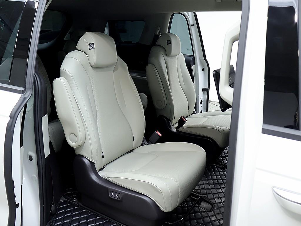 [기아] 카니발 4세대 디젤 9인승 노블레스 - 이미지 12