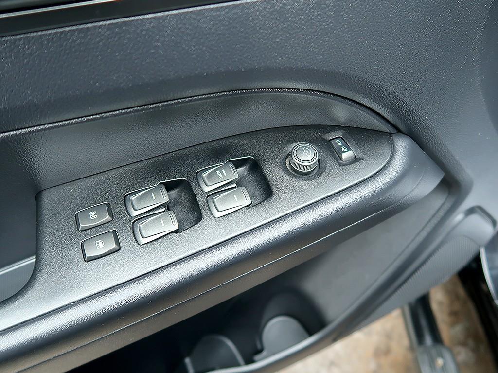 [KG모빌리티(쌍용)] 더 뉴 렉스턴 스포츠 칸 디젤 2.2 4WD 프레스티지 - 이미지 13