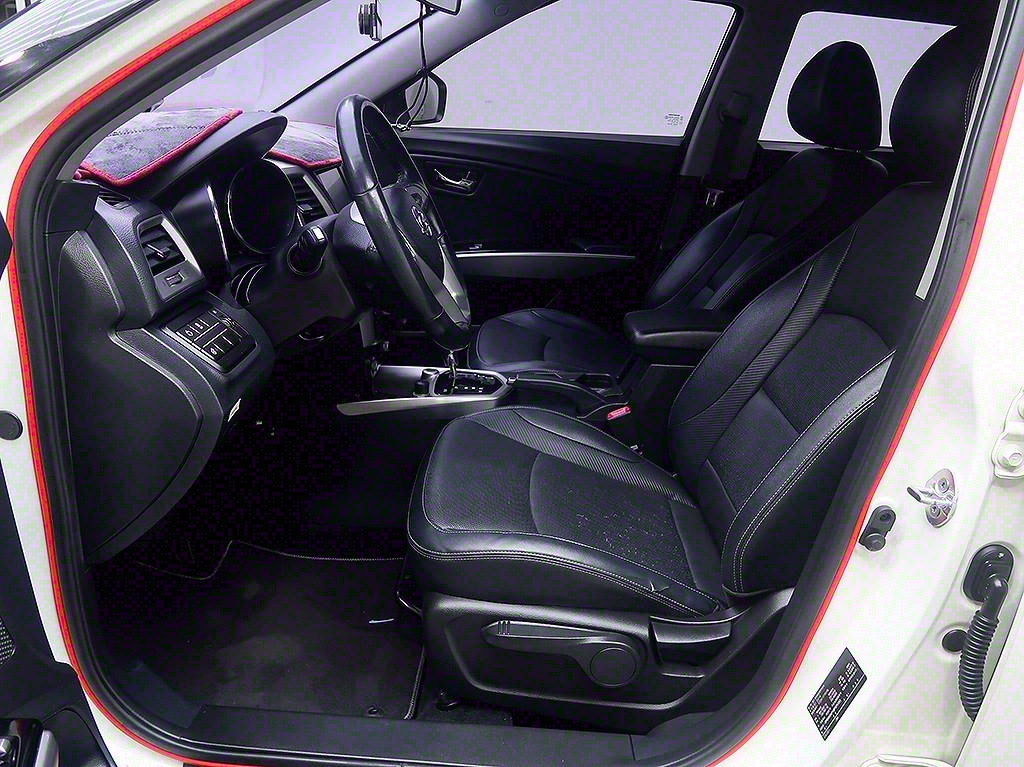 [KG모빌리티(쌍용)] 티볼리 디젤 2WD 1.6 LX - 이미지 11