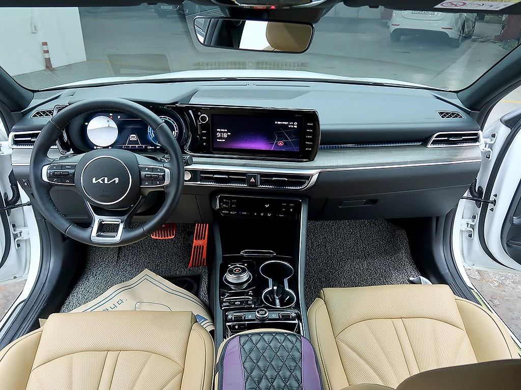 [기아] K5 3세대 하이브리드 2.0 시그니처 - 이미지 5