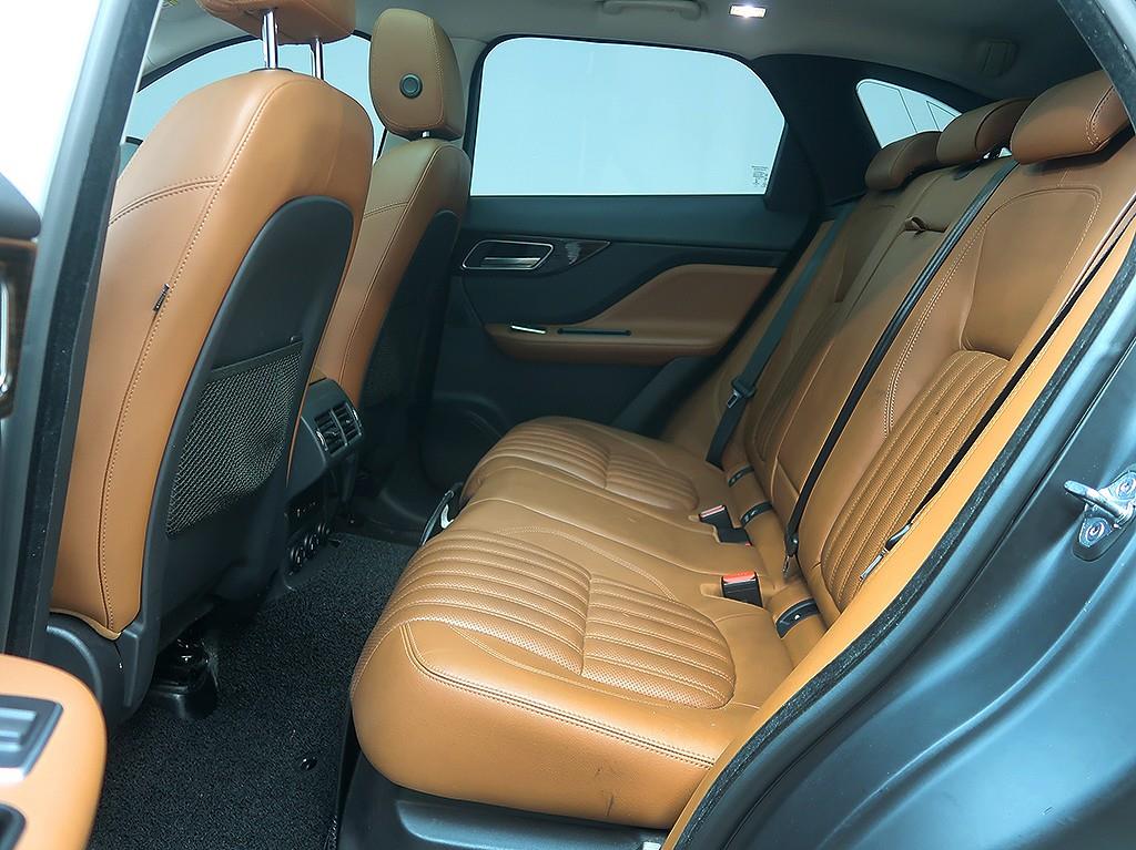 [재규어] F-PACE 20d 포트폴리오 (5인승) - 이미지 12