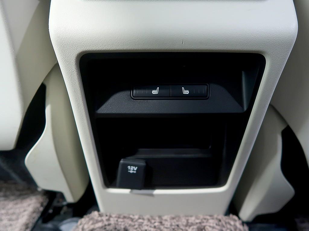 [랜드로버] 디스커버리 스포츠 2.0 TD4 HSE 럭셔리 (5인승) - 이미지 13