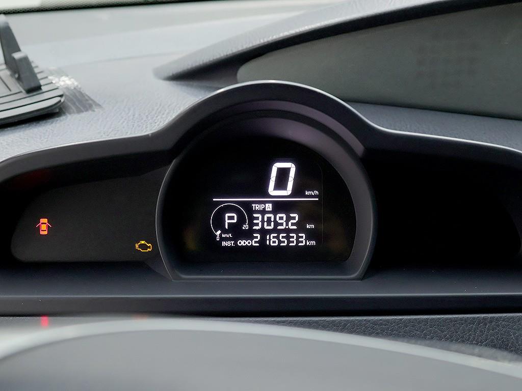 [KG모빌리티(쌍용)] 코란도투리스모 4WD TX 9인승 - 이미지 6