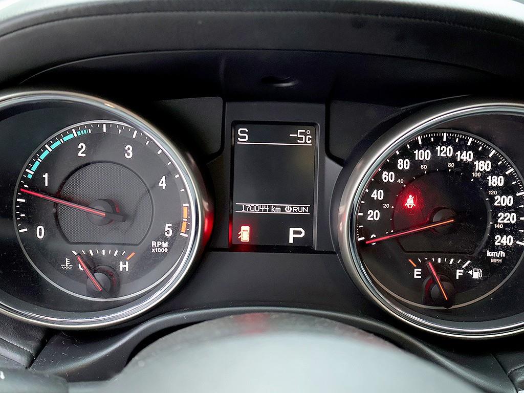 [지프] 그랜드 체로키 3.0 디젤 오버랜드 WK2 - 이미지 12