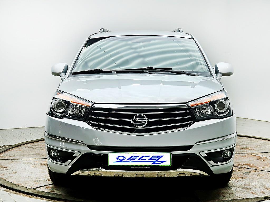 [KG모빌리티(쌍용)] 코란도투리스모 4WD TX 9인승