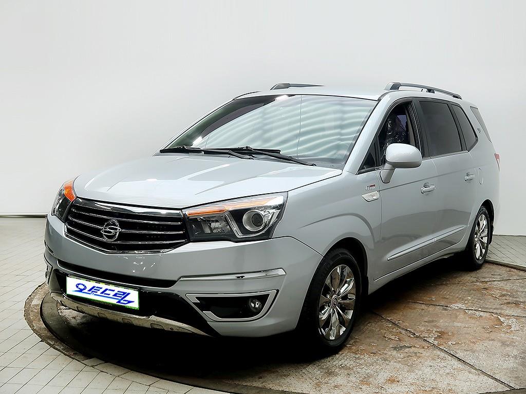 [KG모빌리티(쌍용)] 코란도투리스모 4WD TX 9인승 - 이미지 2