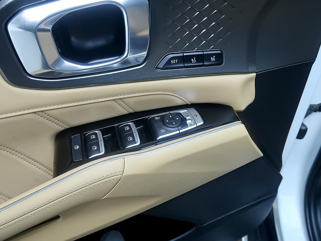 [기아] 쏘렌토 4세대(MQ4)하이브리드 HEV 1.6 2WD 노블레스 (5인승) - 이미지 16