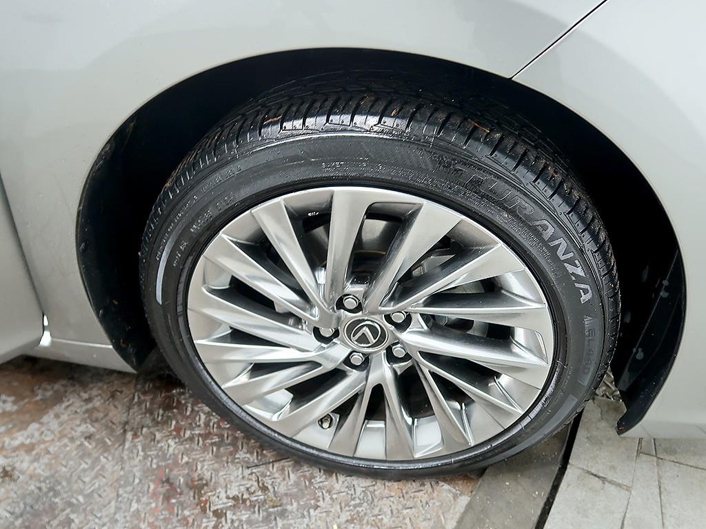 [렉서스] ES300h 7세대 이그제큐티브 - 이미지 8