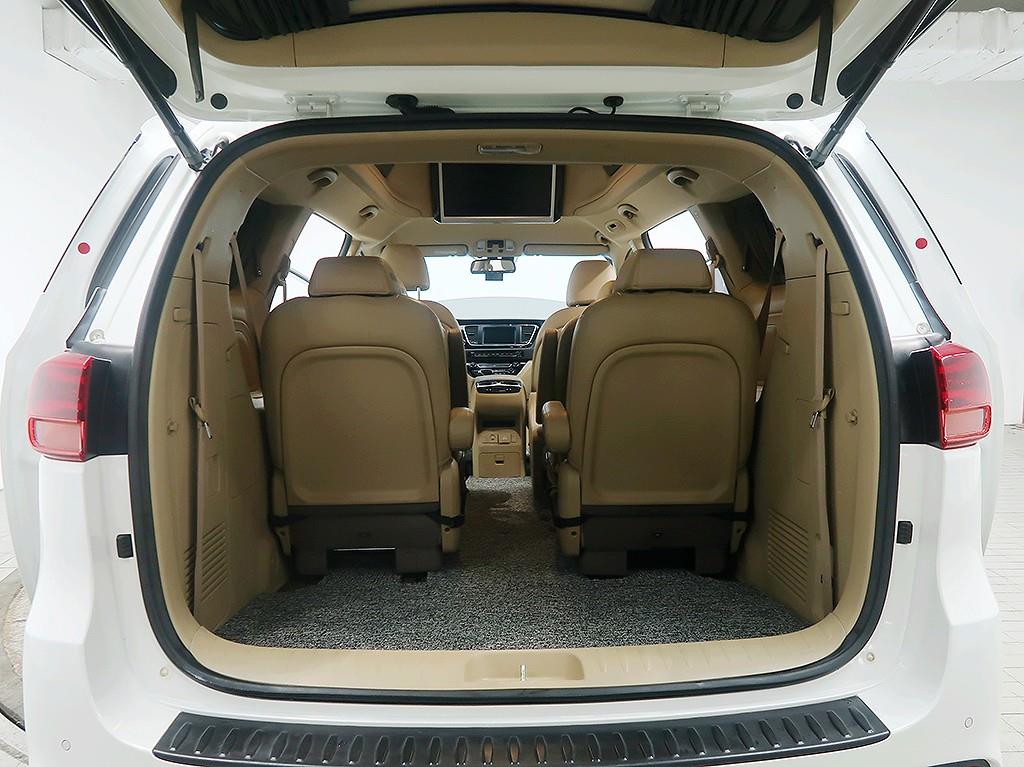 [기아] 더 뉴 카니발 가솔린 9인승 하이리무진 노블레스 스페셜 - 이미지 15