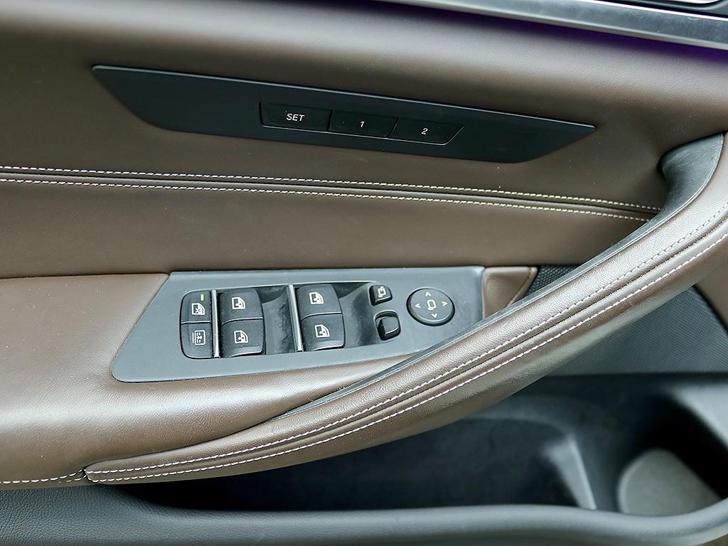 [BMW] 5시리즈 (G30) 530i M 스포츠 플러스 - 이미지 15