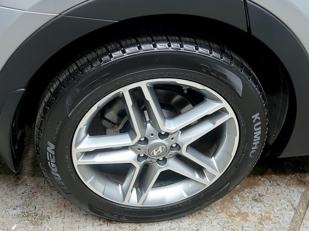 [현대] 더뉴맥스크루즈 E-VGT R2.2 4WD 익스클루시브       (6인승) - 이미지 8