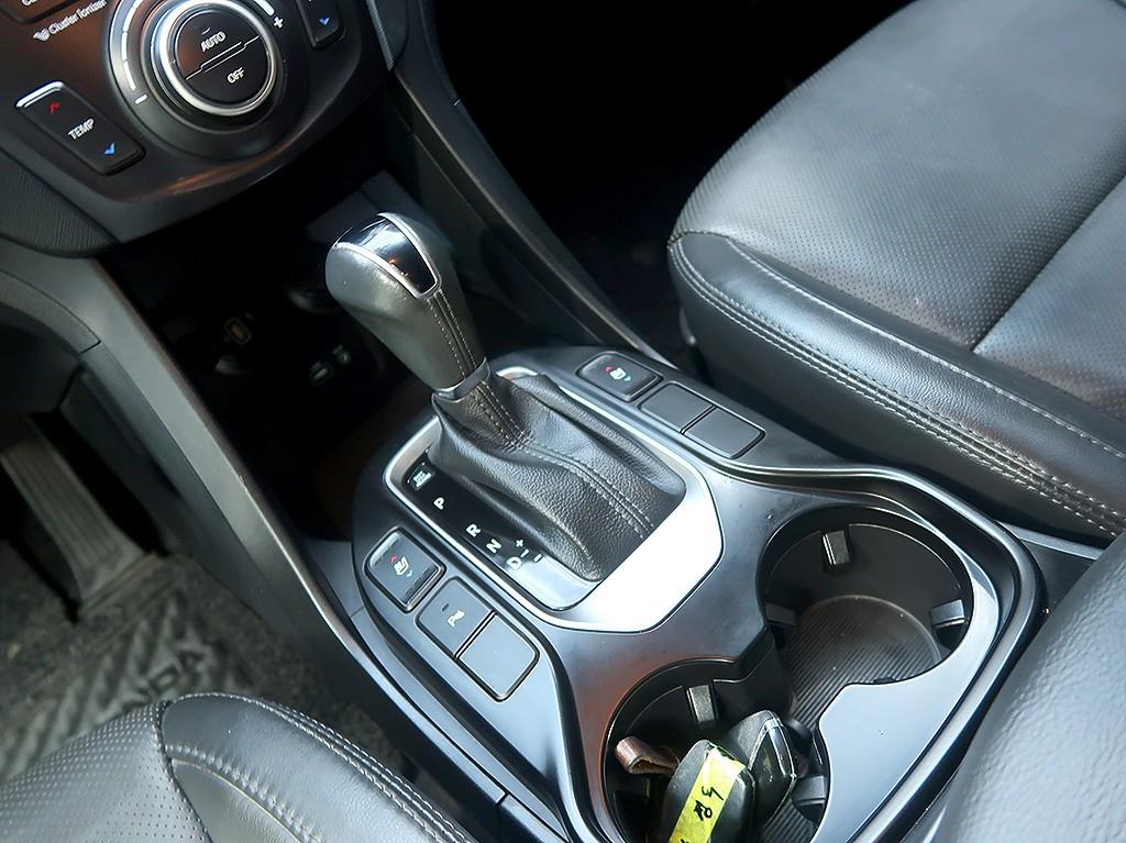 [현대] 더뉴맥스크루즈 E-VGT R2.2 4WD 익스클루시브       (6인승) - 이미지 10