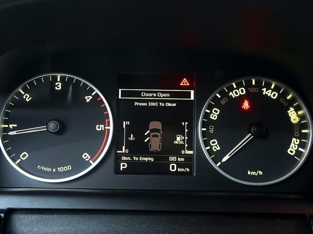 [랜드로버] 디스커버리4 3.0 TDV6 SE - 이미지 6